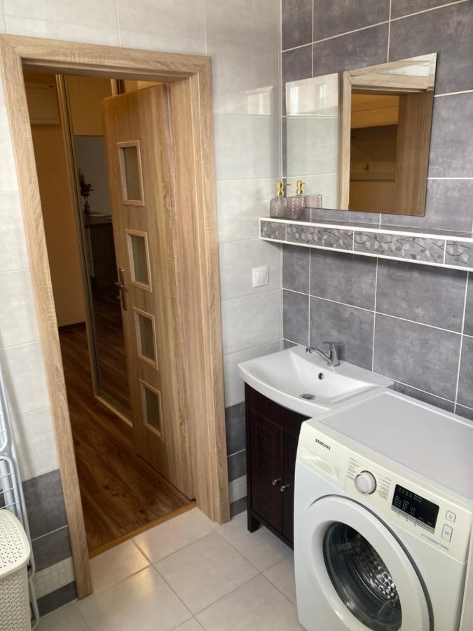 2 Rooms Apartment In ميشالوفيتسي المظهر الخارجي الصورة