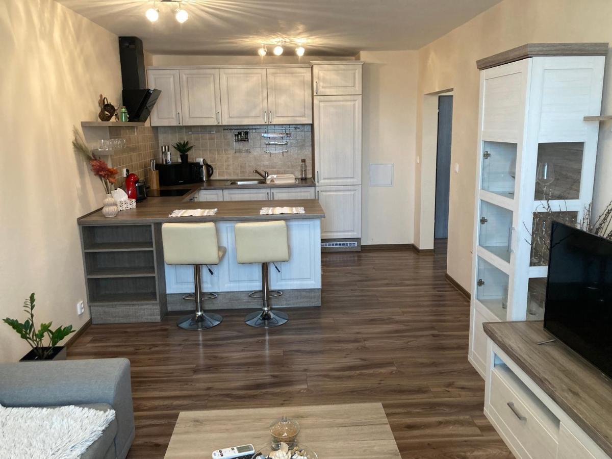 2 Rooms Apartment In ميشالوفيتسي المظهر الخارجي الصورة